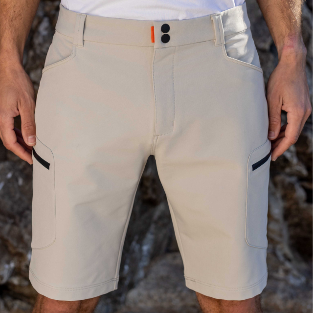 Henri-Lloyd Explorer Shorts, Sand, S (30 UK)