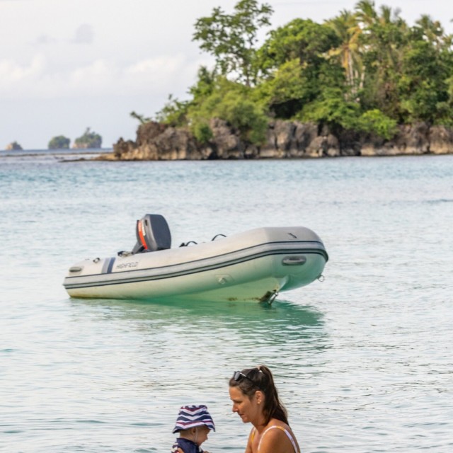 Φουσκωτό Σκάφος Highfield Ultralite PVC με μονή γάστρα αλουμινίου