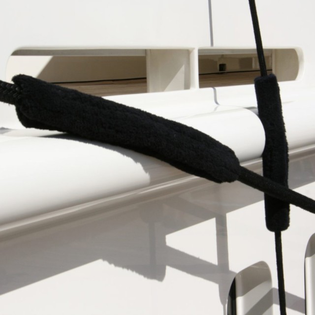 Κάλυμμα σχοινιού Μαύρο MaxiChafe Shearling Fluffy (100cm μήκος)