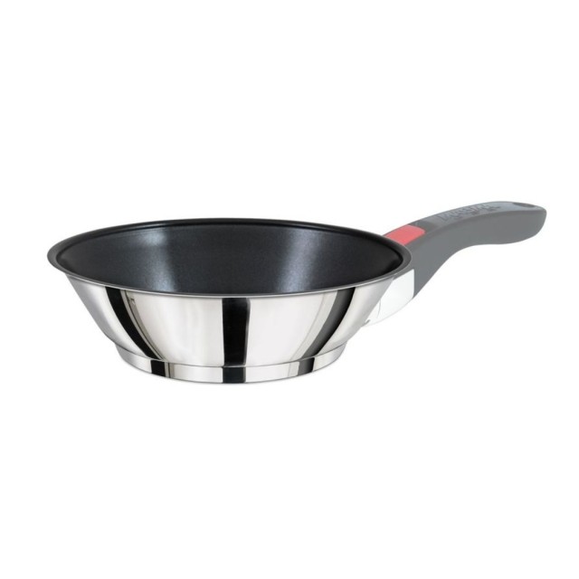 Magma - Nesting Omelette/Sauté Pan with Ceramica® Non-Stick — Induction